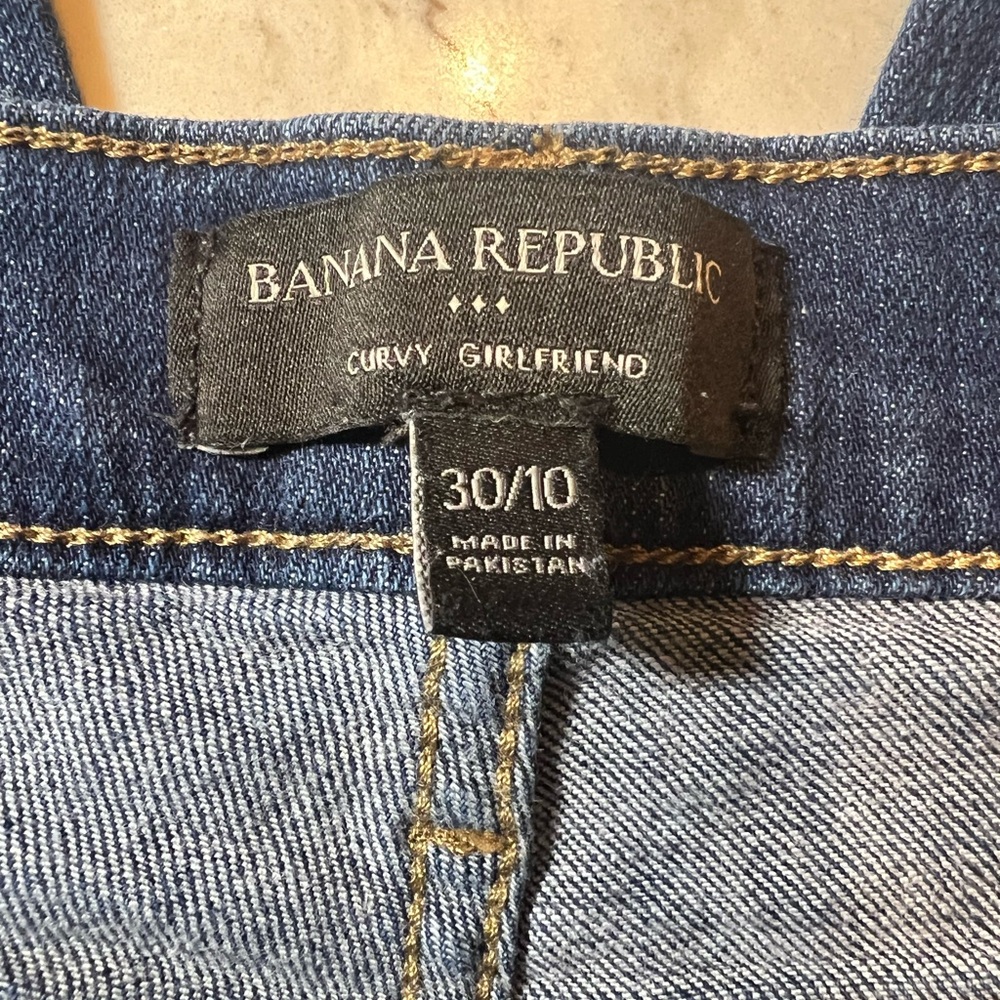 Banana Republic Denim Curvy Girlfriend Jeans Size 30 / 10 - Picture 2 of 5